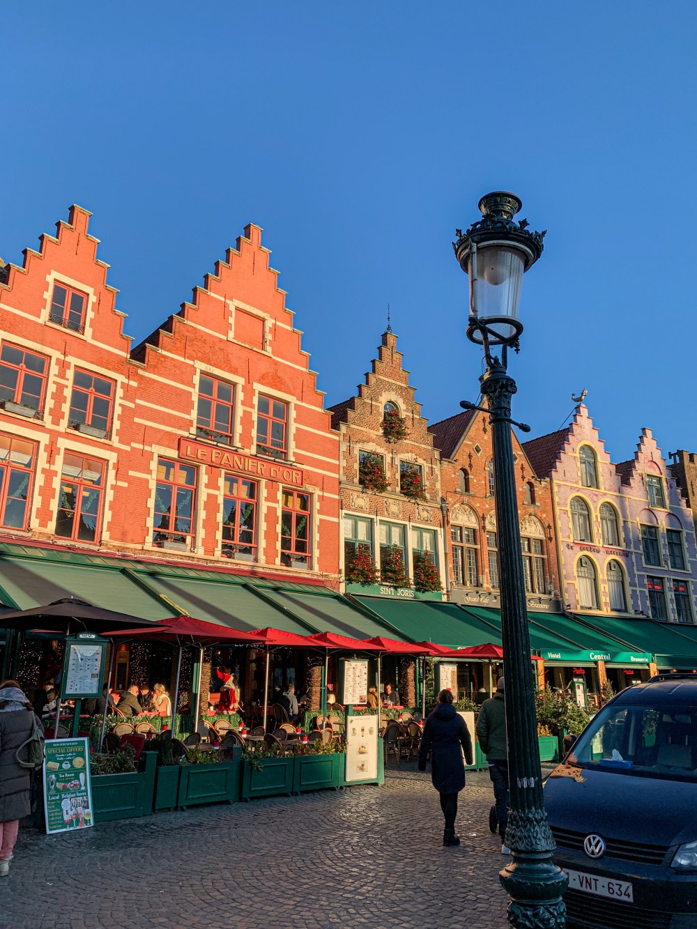 881E89EA-DEE3-48F9-A00F-3B85E957C60A